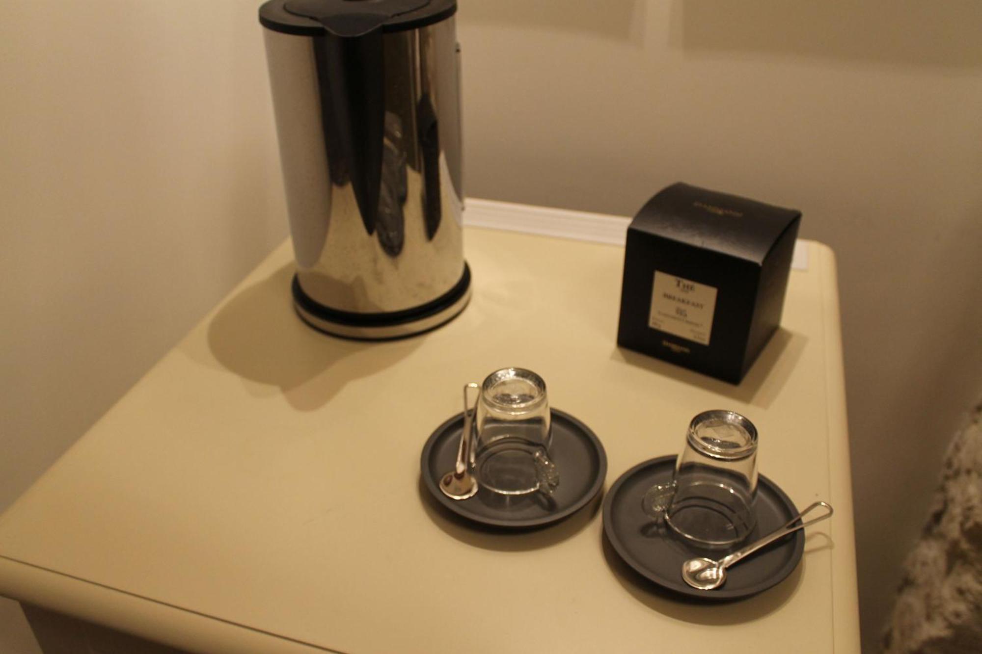 Double Room with Extra Bed,711376360:JPEG